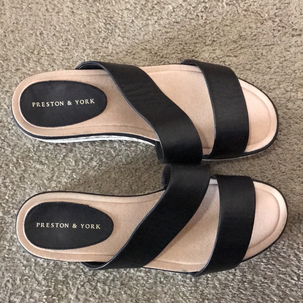WOMENS SHOES